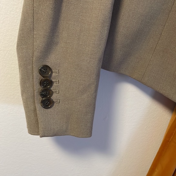 Ann Taylor beige gray greige 2 button lined blazer size 8 - Picture 3 of 4